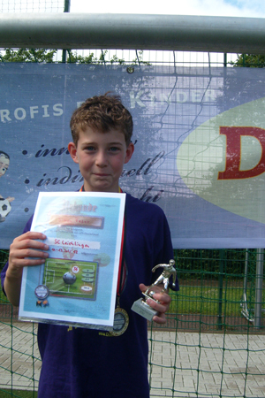 LFSDE: Deutschlands Kultfu&szlig;ballschule!